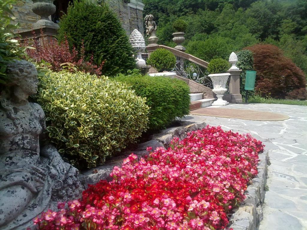 Hotel Villa Delle Ortensie Sant'Omobono Terme Exterior photo